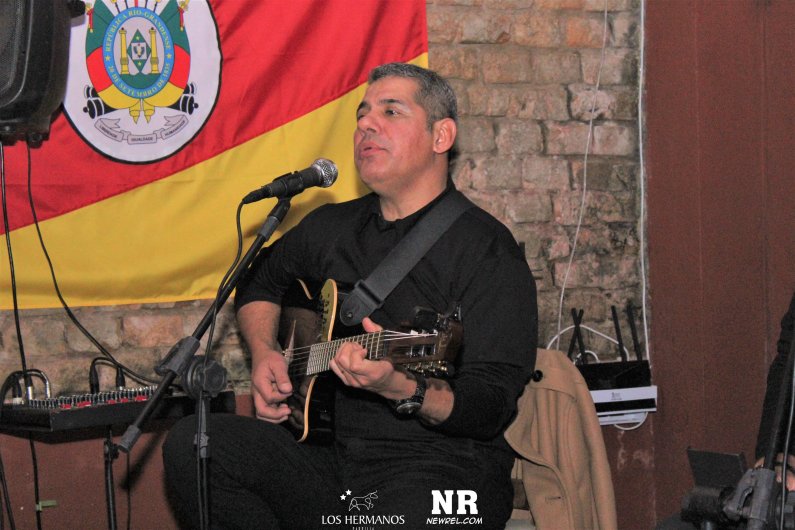 LOS HERMANOS (25)