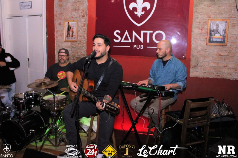 SANTO PUB (2)