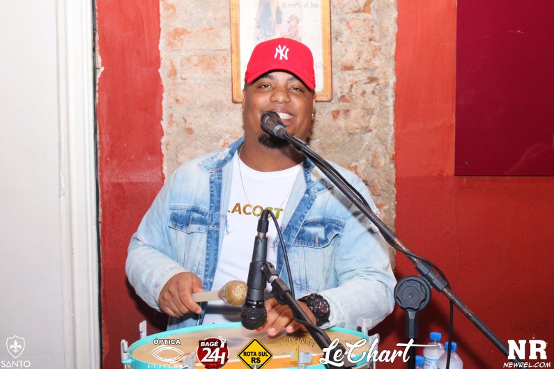 SANTO PUB (30)