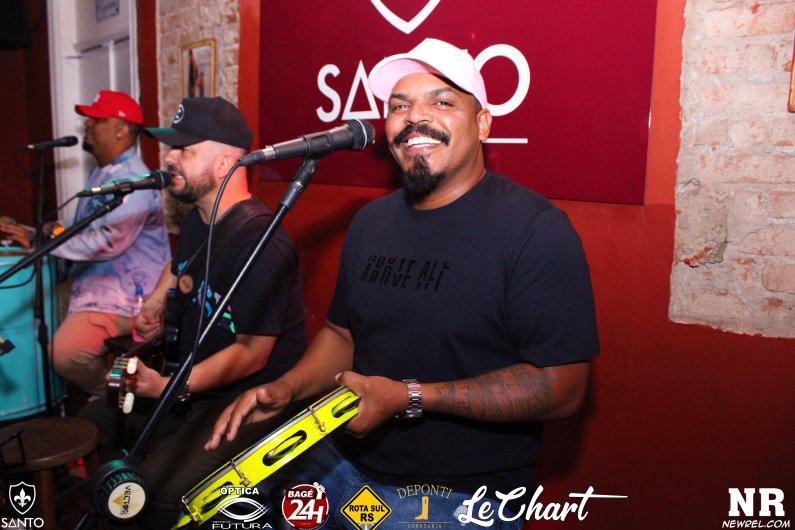 SANTO PUB (34)