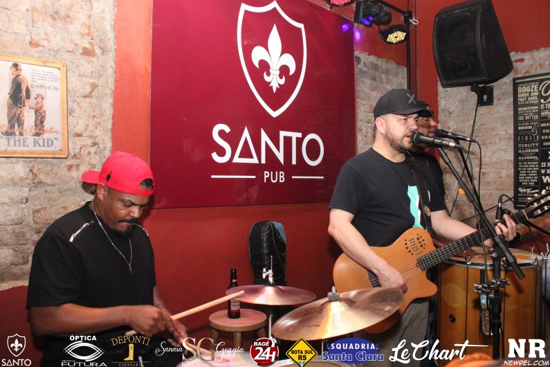 SANTO PUB (26)